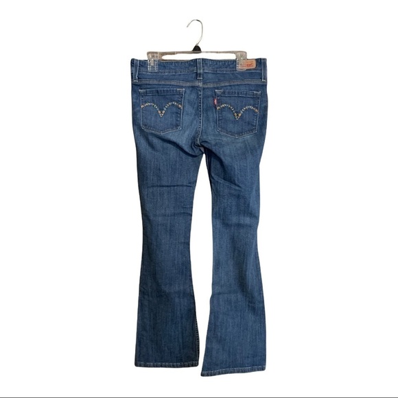 Women’s size 11 Levi’s flared jeans embroidered pockets. - Picture 1 of 5